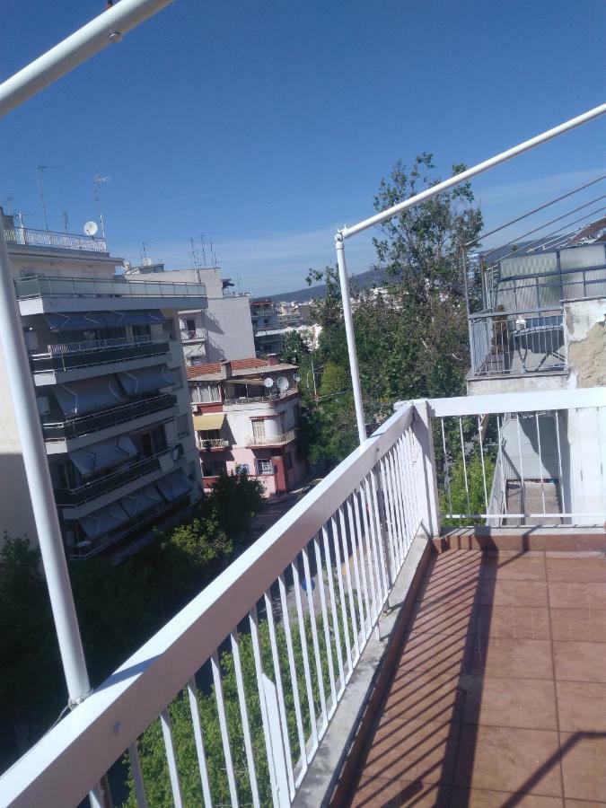 テッサロニキCozy Penthouse Next To Metro Stationアパートメント エクステリア 写真